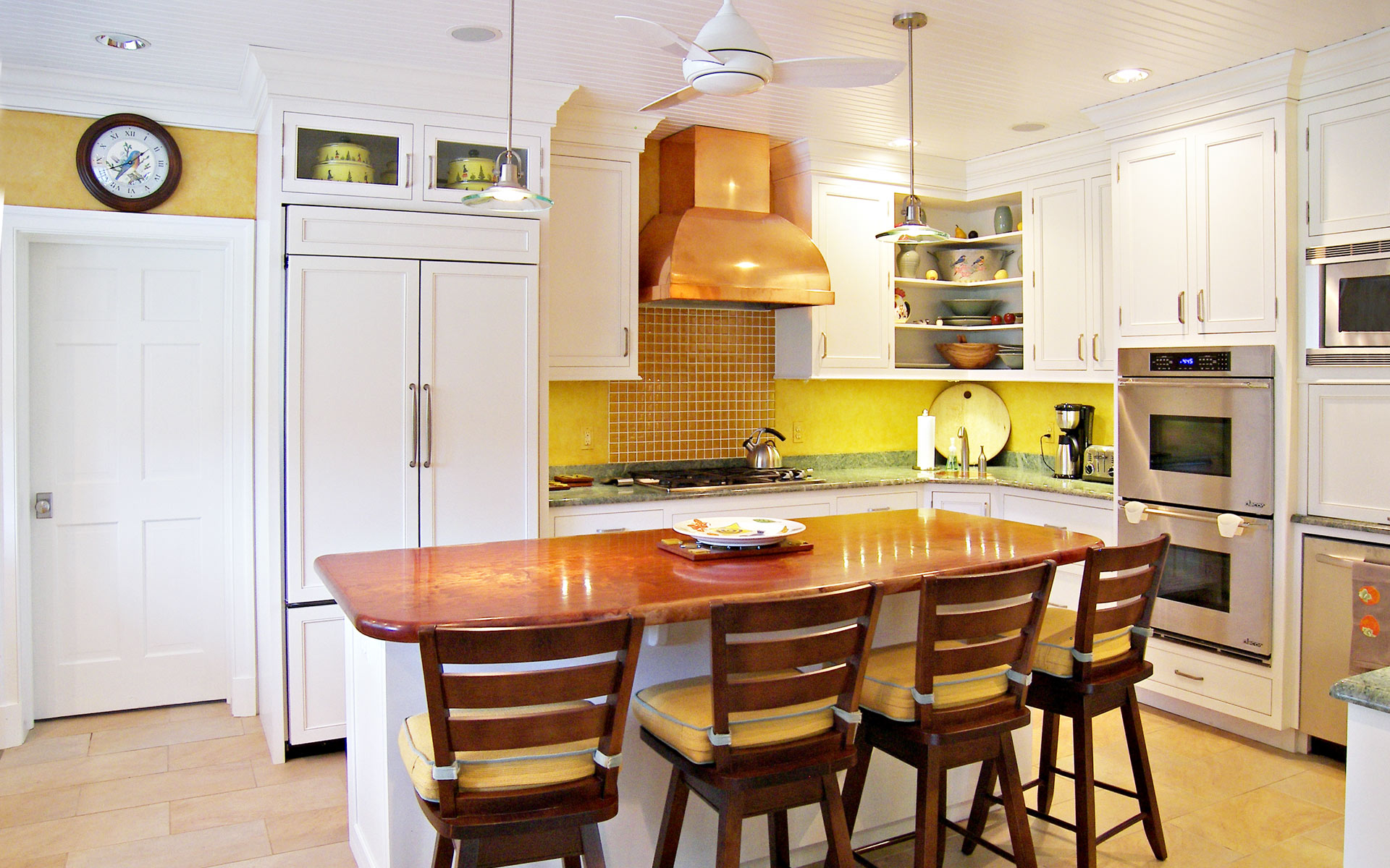 Barn house kitchen