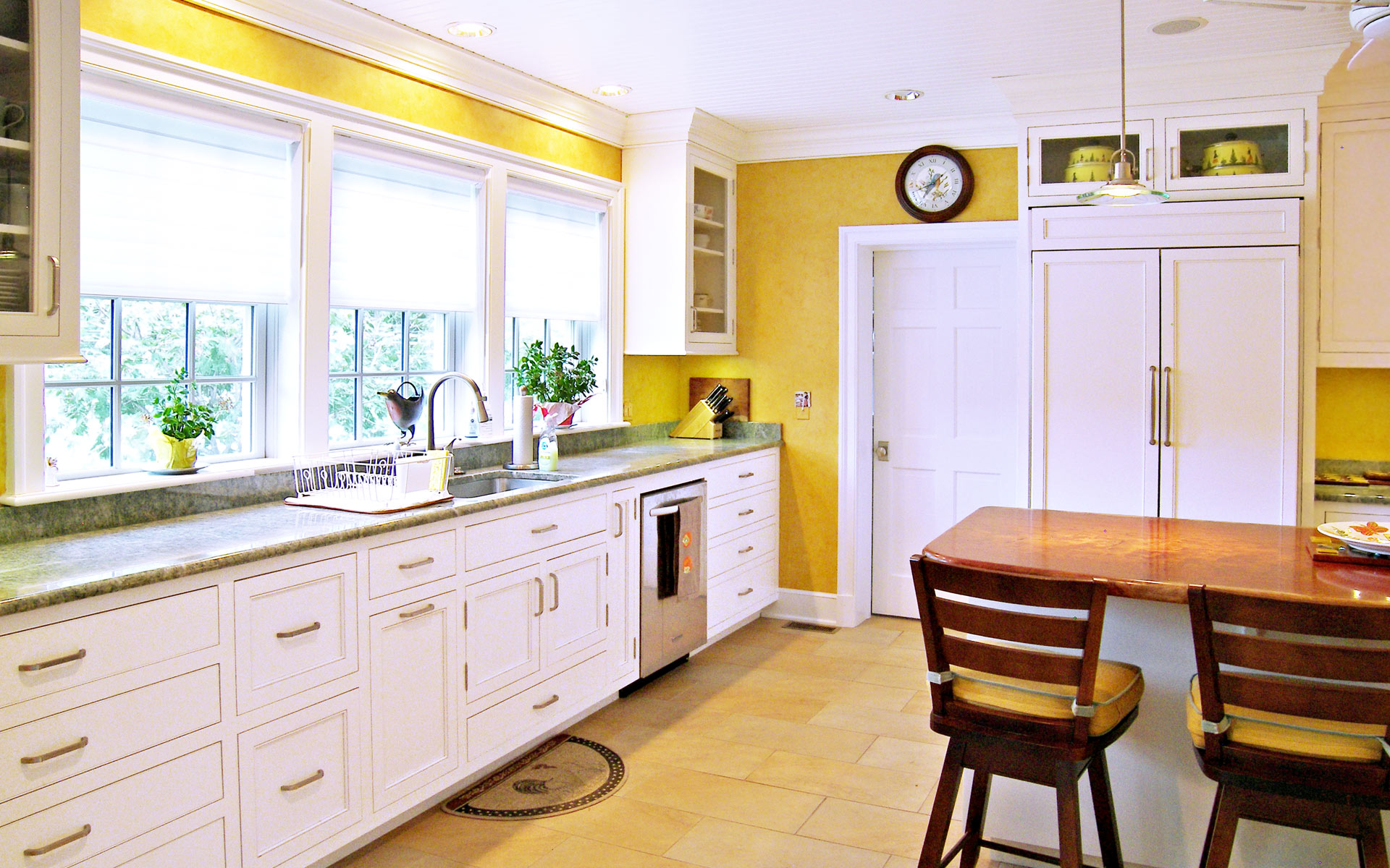 Barn house kitchen