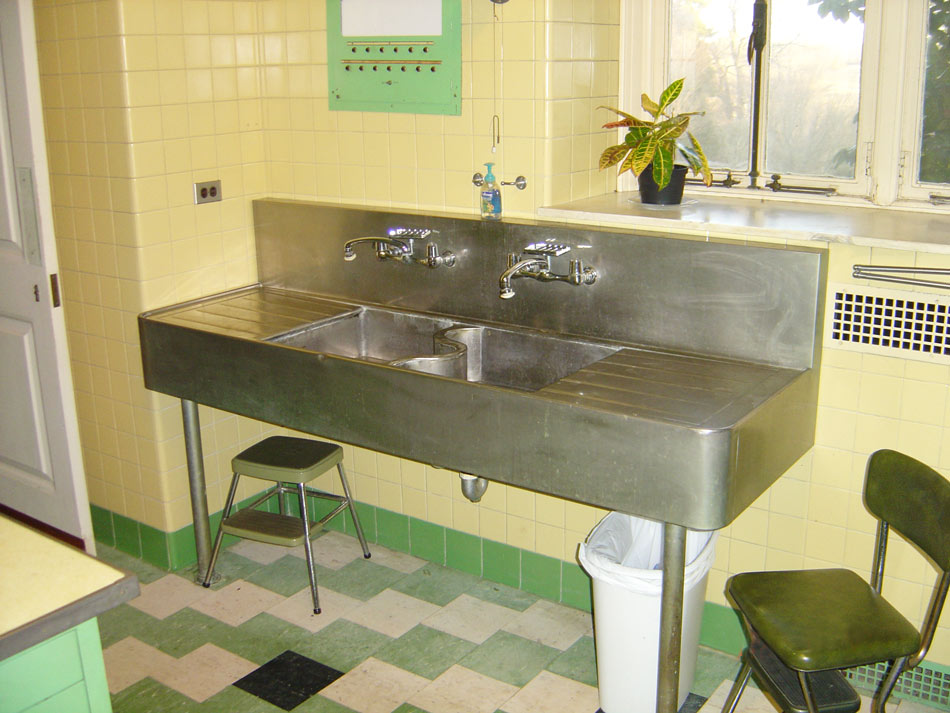 stainless steel sink in old setting