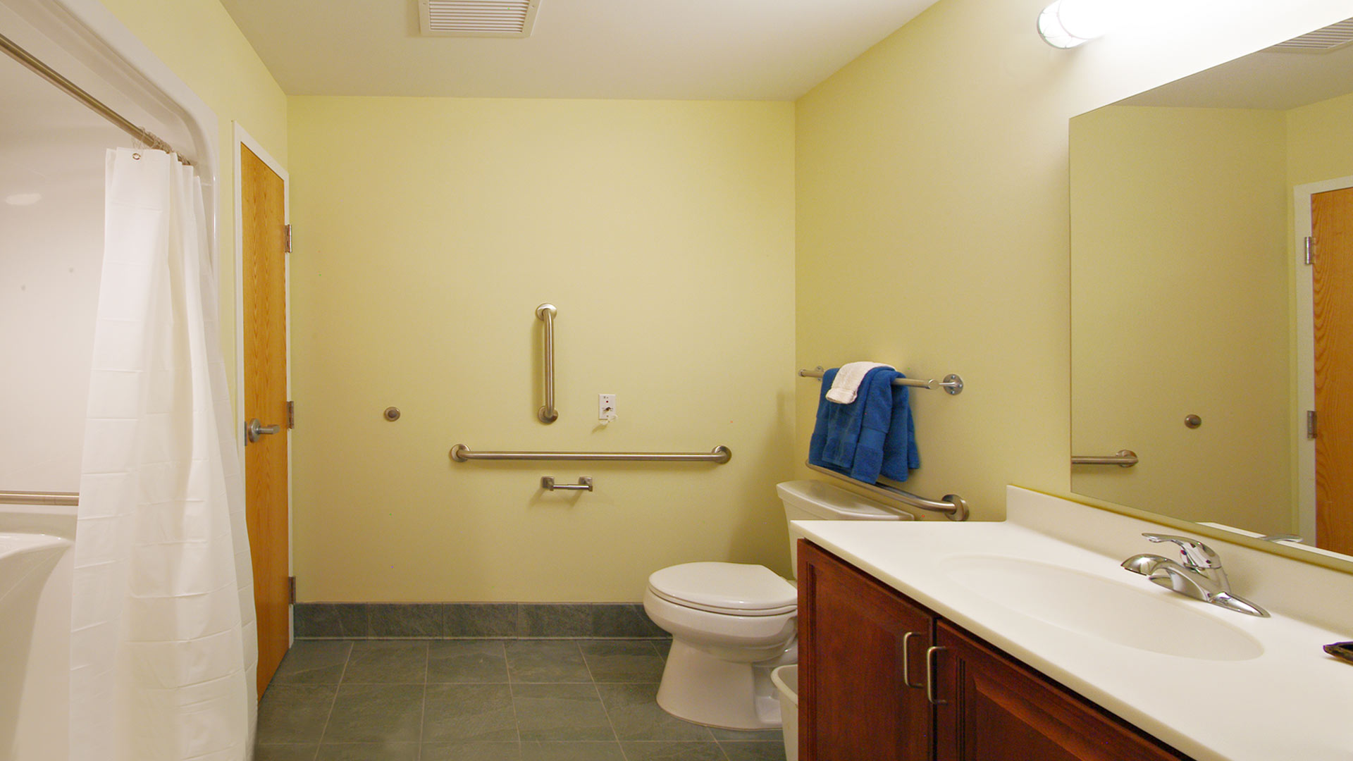 Handicap accessible bathroom