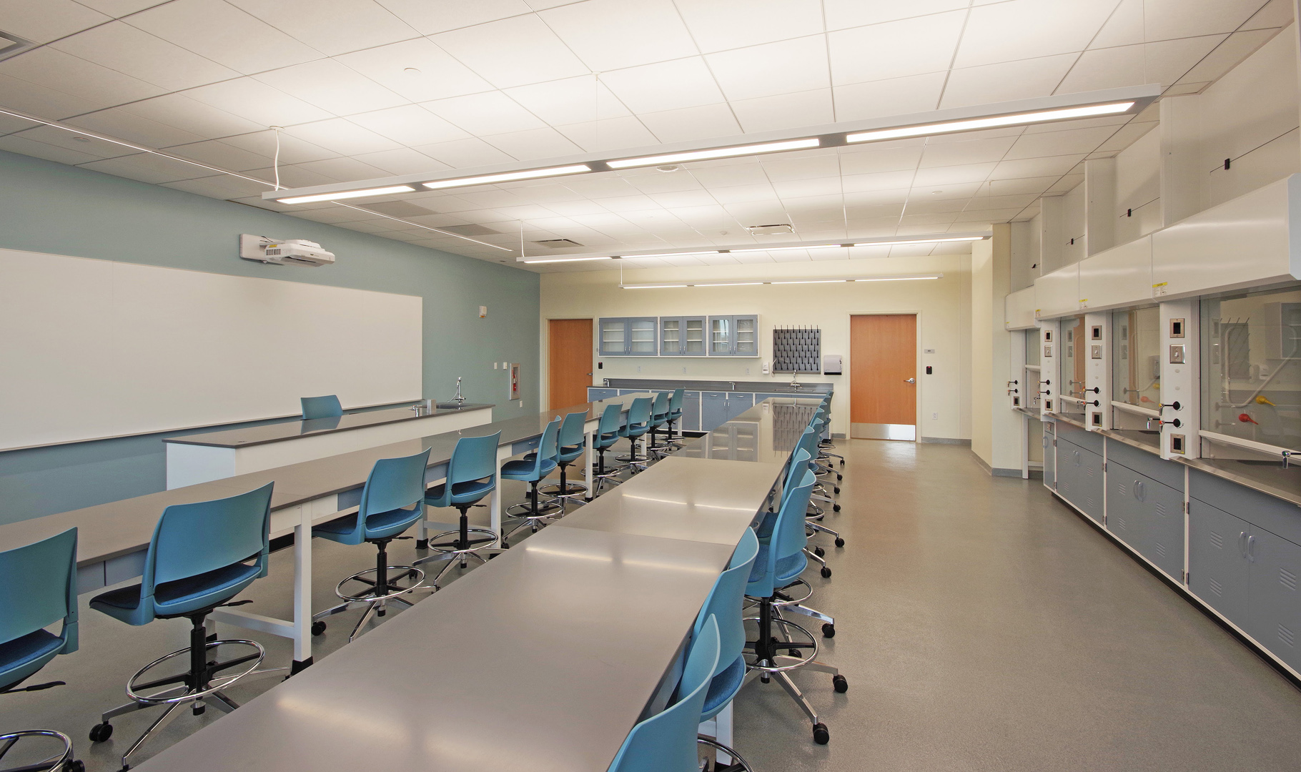 photograph of chemistry lab- Wilmington University